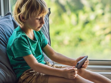 Quel est le bon âge pour le premier smartphone ?