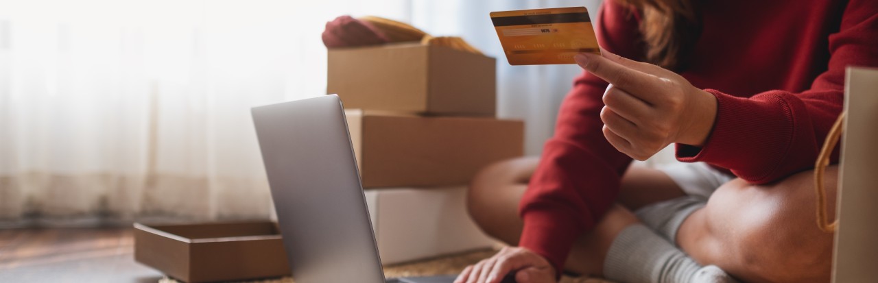 Achats en ligne: 5 questions pour éviter les arnaques